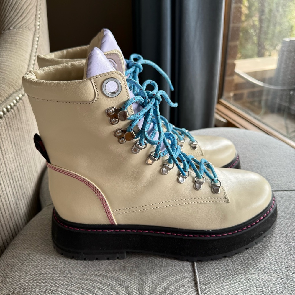 Larroude Leather bootie. Stylish Cream Boots with Blue Laces